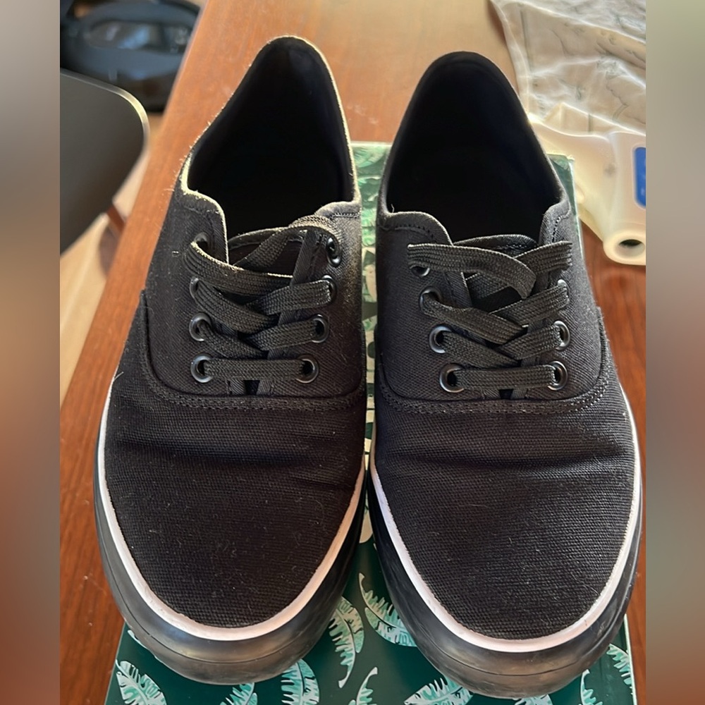 Women's sneakers